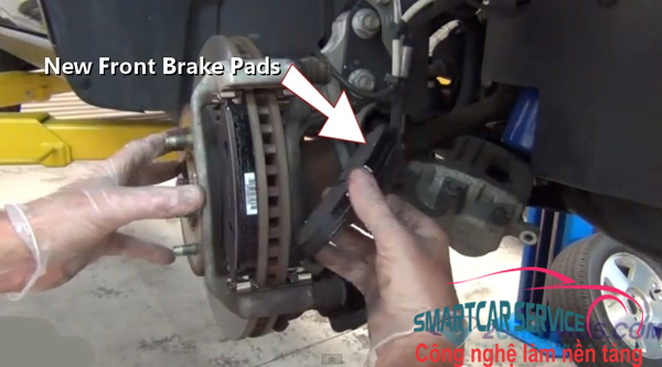 Hướng dẫn tự thay má phanh cho xe ô tô