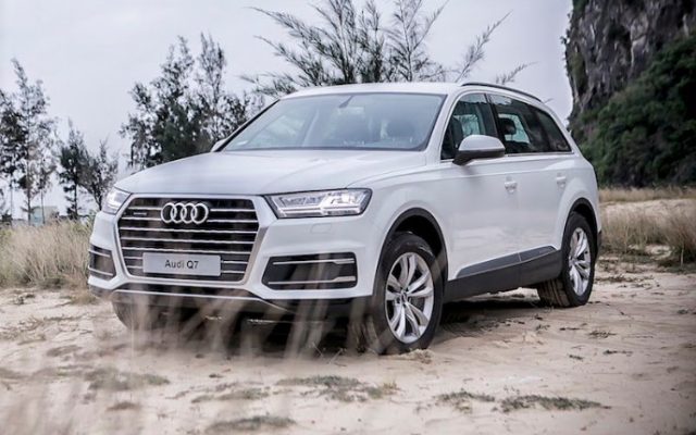 xe audi q7 1